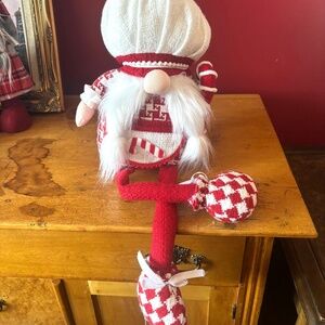 🎁 Holiday Gnome - great decoration or festive gift! (NWOT)